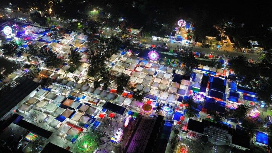 Festival Tabut 2025 Cetak Rekor: Pedagang Daster Kantongi Rp 5 Juta Per Hari, Sport Center Membludak Wisatawan