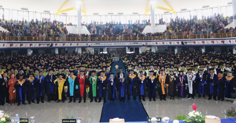 Wisuda Ke-108: Universitas Bengkulu Tambah 1.106 Lulusan Baru